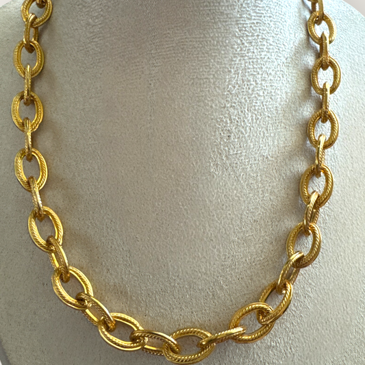Vintage Napier Gold-Tone Rope Textured Link Necklace – 17 Inch, Push–Pull Clasp, Pristine Condition