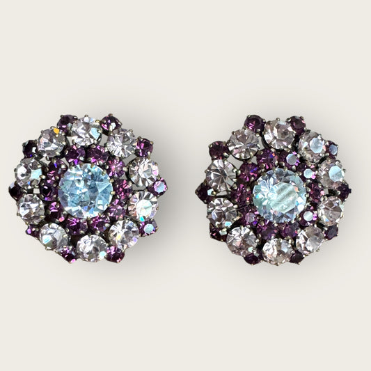 Signed Austria Lavender & Amethyst Dome Rhinestone Clip-On Earrings – 1950s Mid-Century Cocktail Jewelry