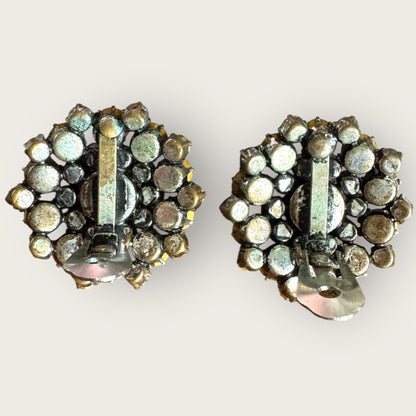 Signed Austria Lavender & Amethyst Dome Rhinestone Clip-On Earrings – 1950s Mid-Century Cocktail Jewelry