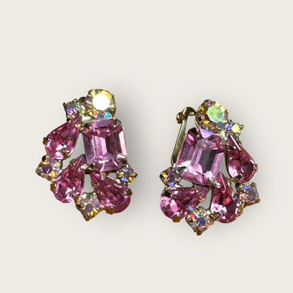 Vintage 1980s Weiss Pink Rhinestone Cluster Earrings – Signed Clip-On Statement Jewelry
