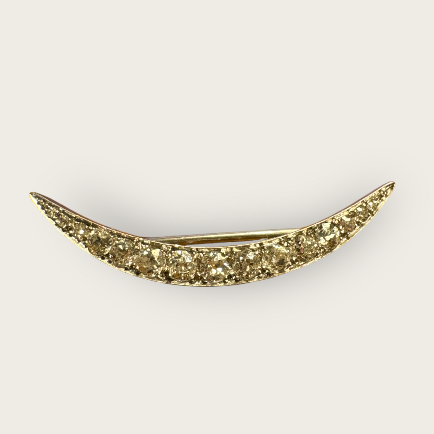Platinum Diamond Crescent Moon Brooch – Edwardian to Early Art Deco, ca. 1910s–1920s | Private Collection