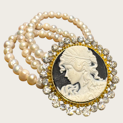 Vintage Pearl & Cameo Stretch Bracelet – Genuine 6.9 mm Pearls, Crystal Halo, 1980s Revival