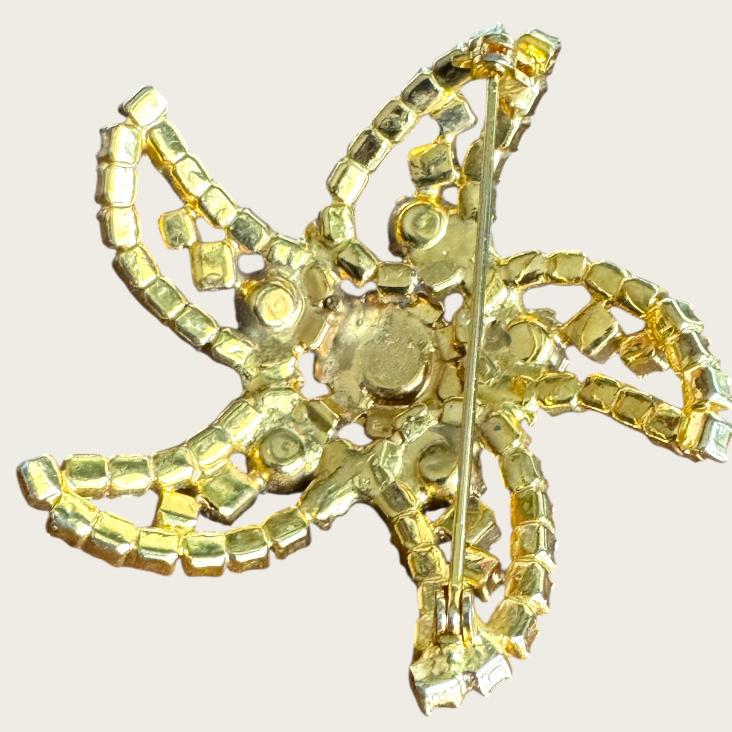 Vintage Pink and Pale Lavender Rhinestone Starfish Brooch – Gold Tone Mid-Century Costume Jewelry