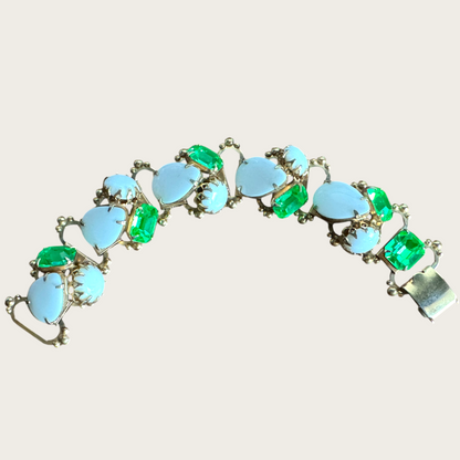 Vintage Uranium Glass & Opaque Pear Cabochon Panel Bracelet – Mid-Century Designer Style, Antique Gold Tone (6¼”)