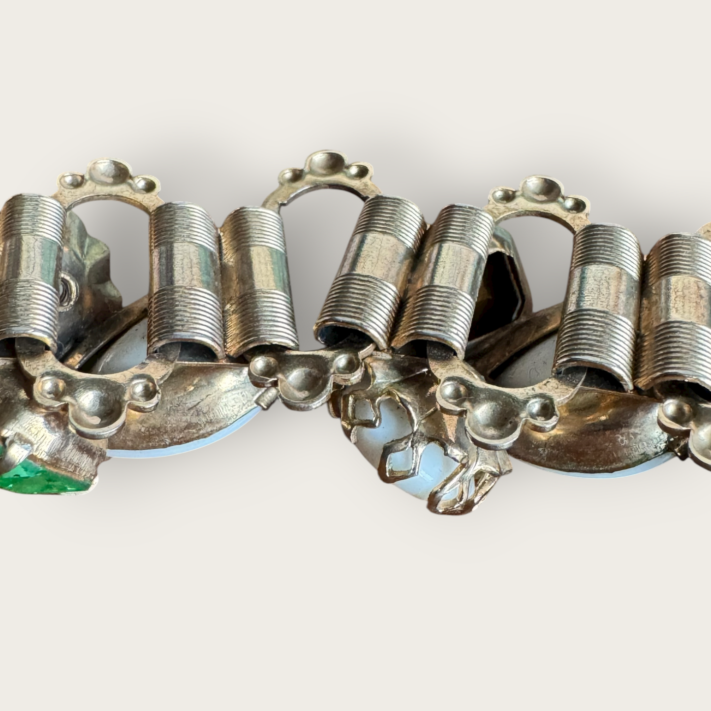 Vintage Uranium Glass & Opaque Pear Cabochon Panel Bracelet – Mid-Century Designer Style, Antique Gold Tone (6¼”)