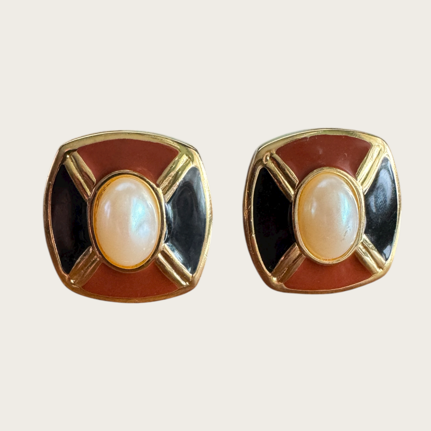 E. Pearl Vintage Enamel & Pearlized Cabochon Earrings