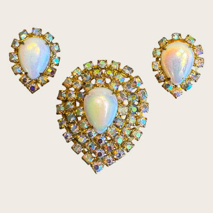 Vintage Aurora Borealis Glass Cabochon Brooch & Earrings Set – Gold Tone, c.1950s–1960s