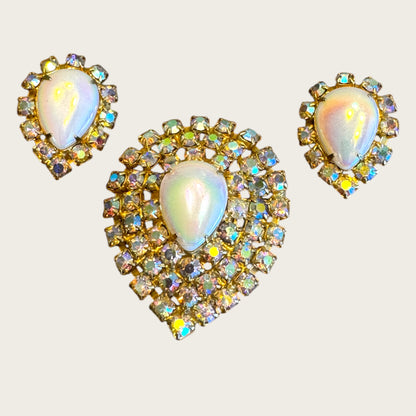 Vintage Aurora Borealis Glass Cabochon Brooch & Earrings Set – Gold Tone, c.1950s–1960s
