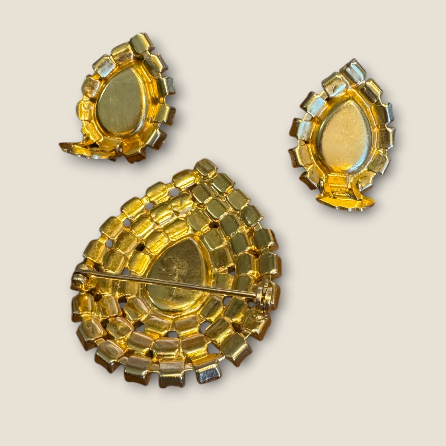 Vintage Aurora Borealis Glass Cabochon Brooch & Earrings Set – Gold Tone, c.1950s–1960s