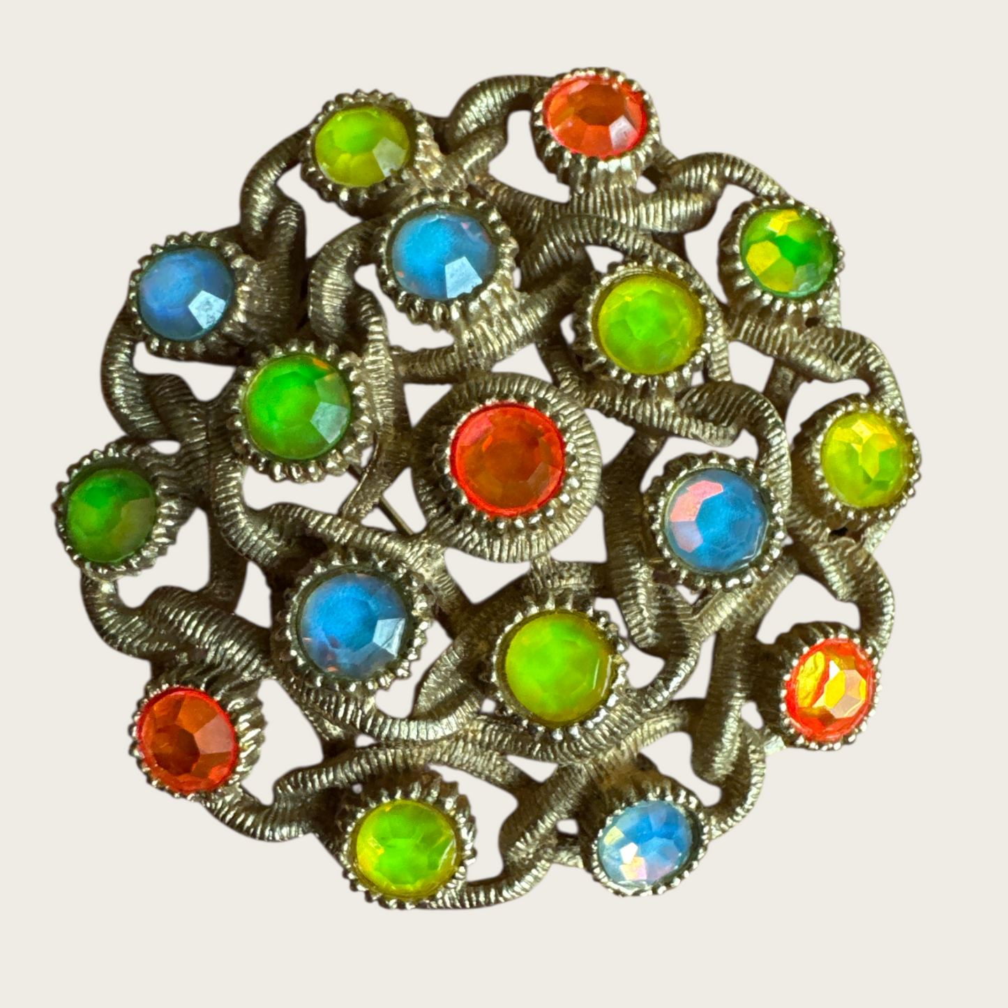 Sarah Coventry “Fiesta” Cabochon Brooch & Earring Set – Luminous Uranium Glass in Gold-Tone Filigree