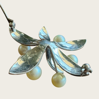 Vintage Sterling Silver Leaf Spray Brooch with Cultured Pearls – Mid-Century Elegance