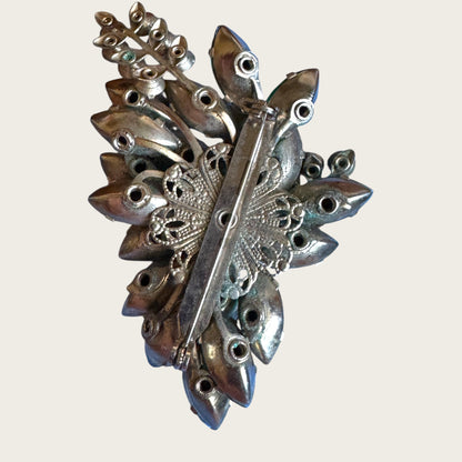 Vintage Emerald Green & Light Peridot Rhinestone Spray Brooch – Layered Silvertone Design (1950s–1960s)