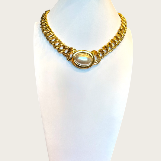 Vintage Napier Gold-Tone Chain Necklace with Oversized Faux Pearl Centerpiece