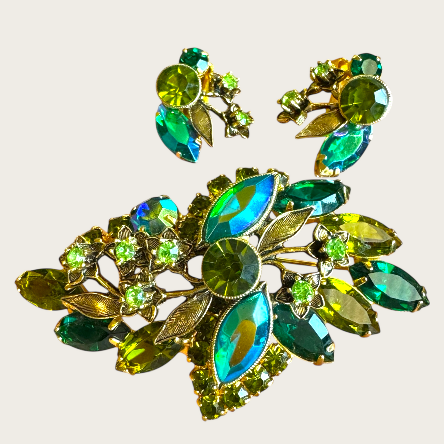 Vintage Green Rhinestone Brooch & Earring Set with Uranium Glow and Mediterranean Blue Navettes – Mid-Century Floral Elegance