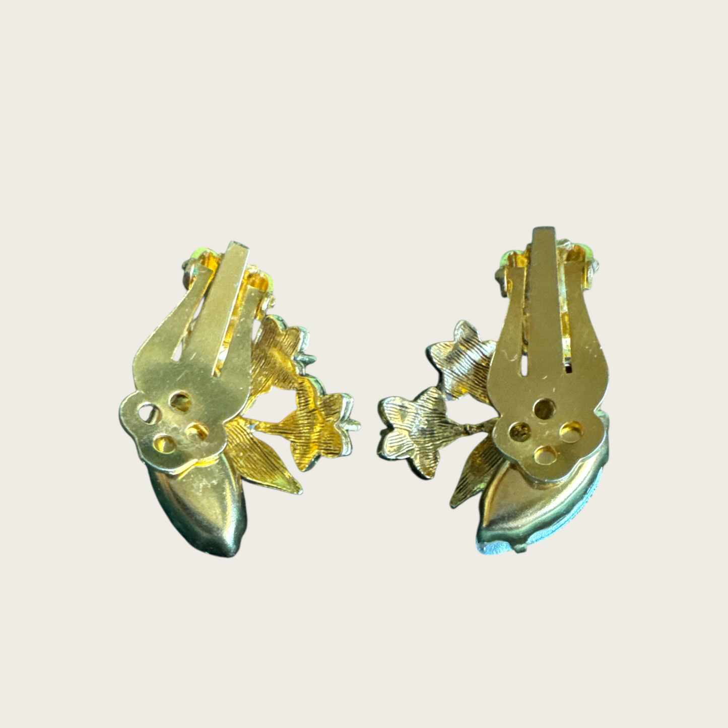 Vintage Green Rhinestone Brooch & Earring Set with Uranium Glow and Mediterranean Blue Navettes – Mid-Century Floral Elegance