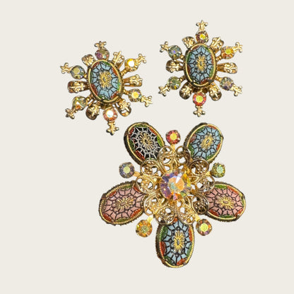 West German Carved Glass & Aurora Borealis Set | Vintage Gilt Filigree Brooch & Earrings (1950s–1960s)
