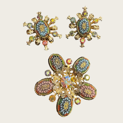 West German Carved Glass & Aurora Borealis Set | Vintage Gilt Filigree Brooch & Earrings (1950s–1960s)