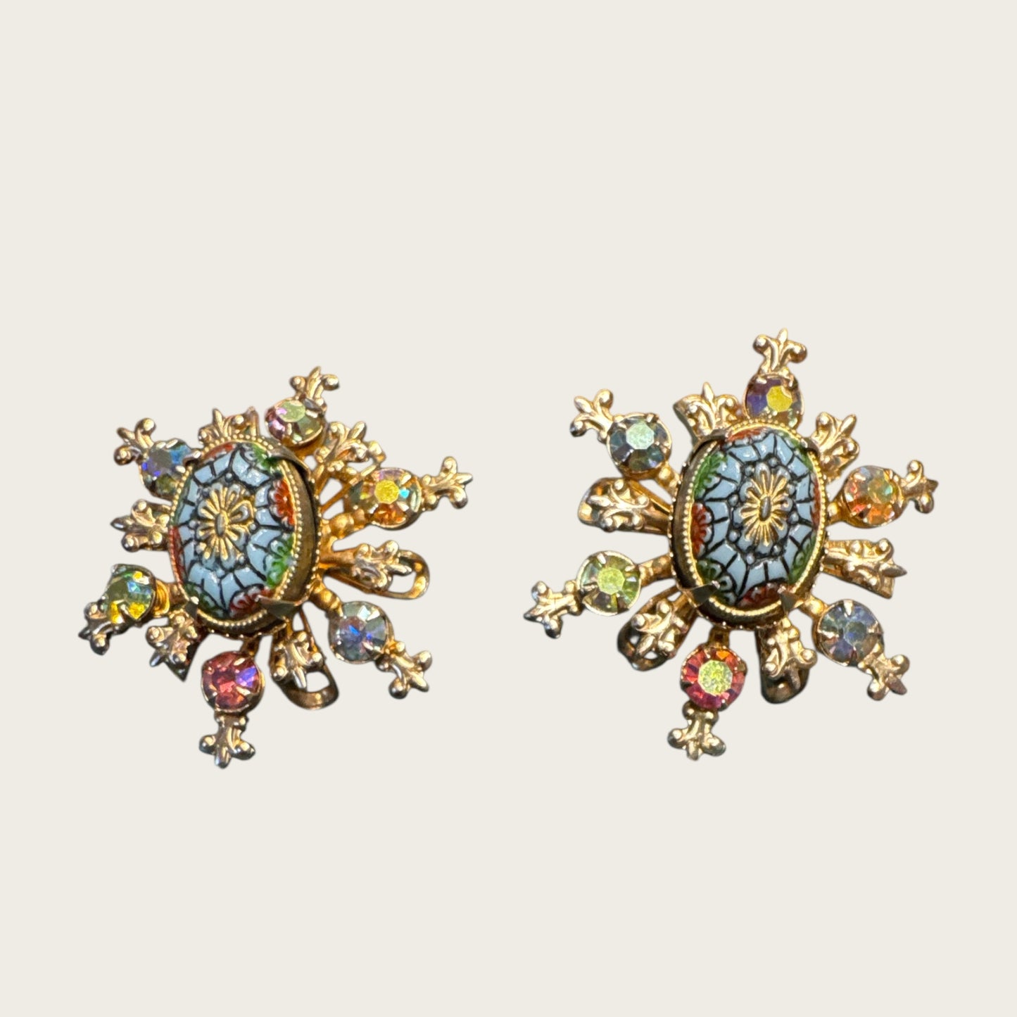 West German Carved Glass & Aurora Borealis Set | Vintage Gilt Filigree Brooch & Earrings (1950s–1960s)