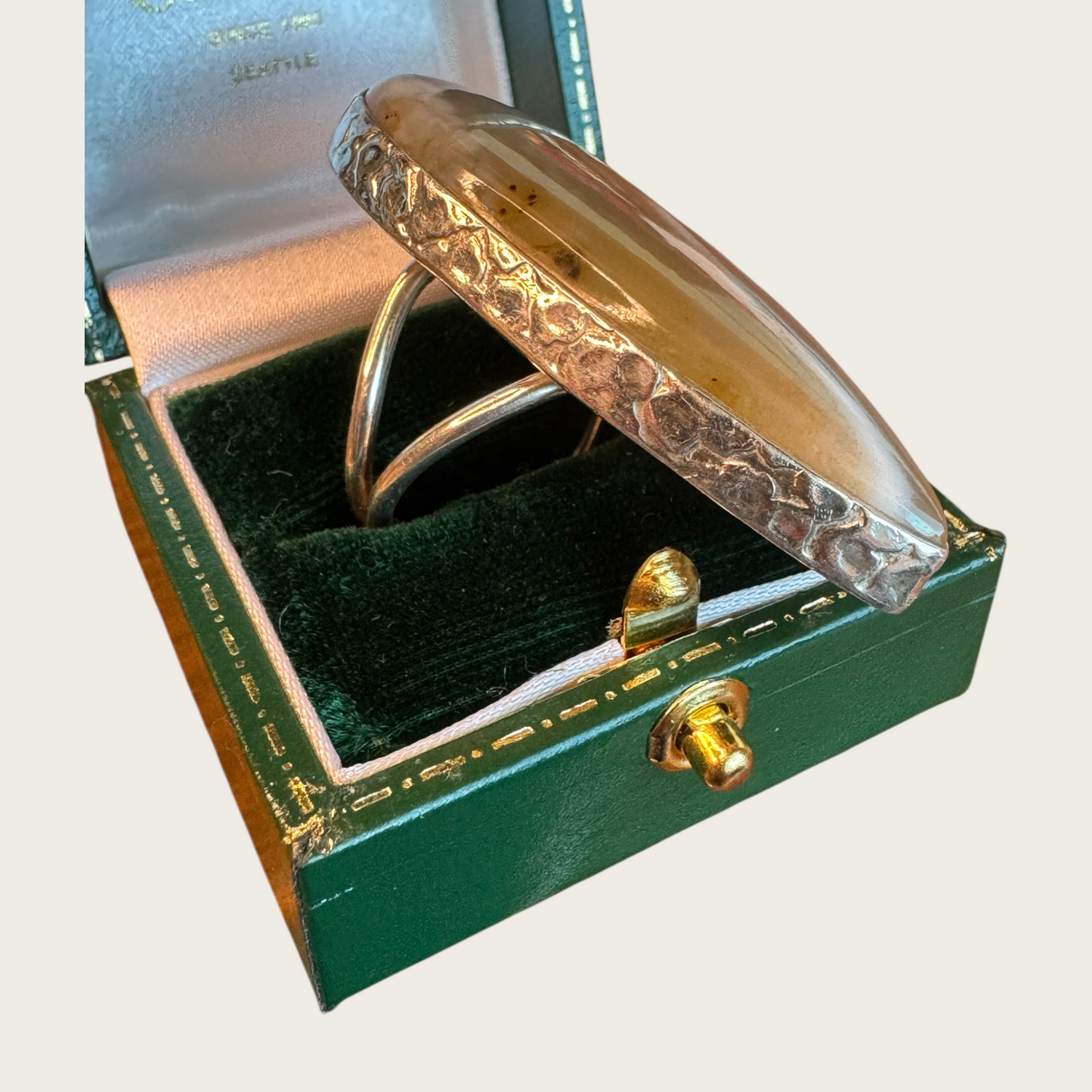 Vintage 925 Sterling Silver Hammered Adjustable Band Ring with Extra Large Smoky Quartz Cabochon – Artisan Statement Design