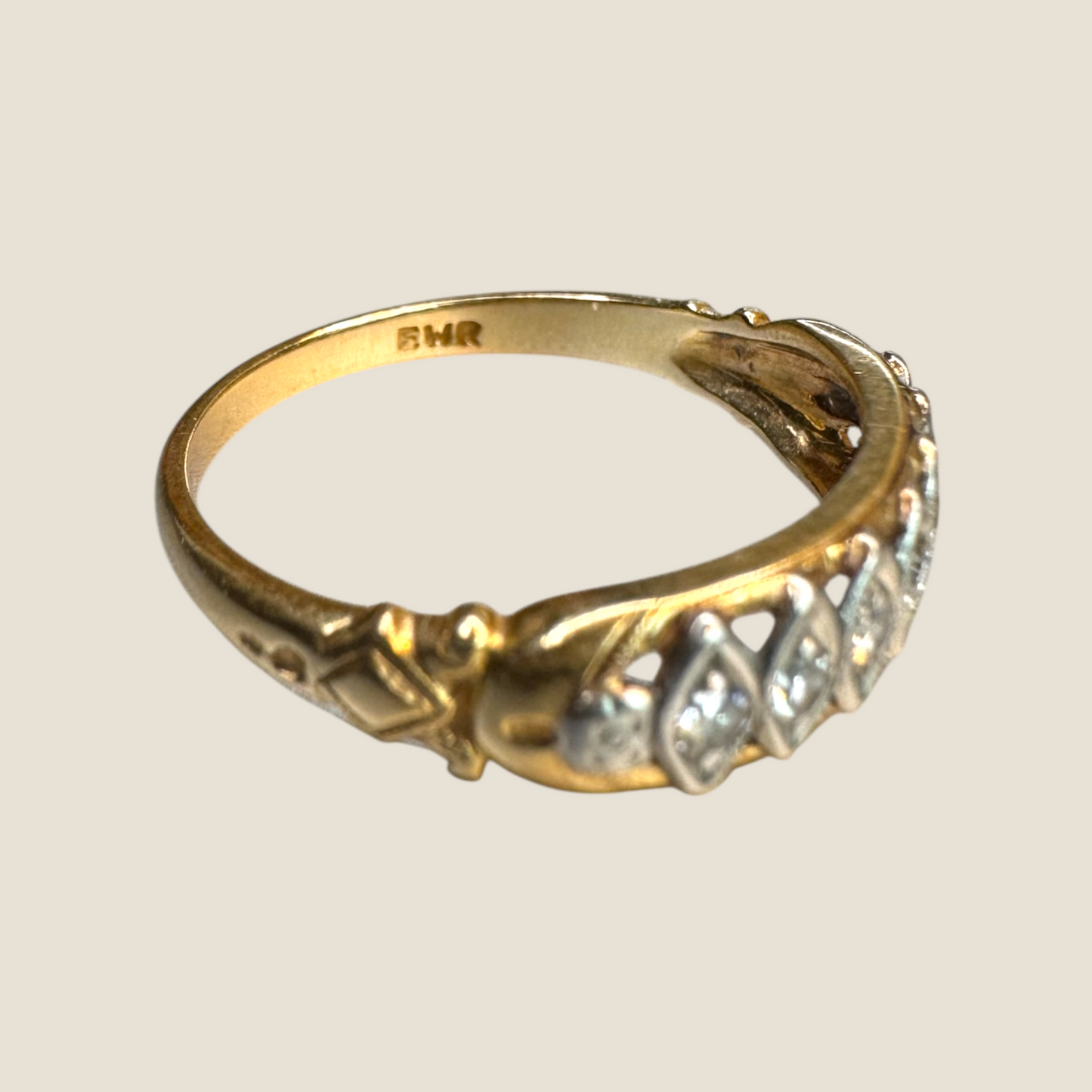 Vintage 14K Gold & Platinum Diamond Band – Seven Natural Diamonds, Sculpted Deco Detailing, Circa 1940s