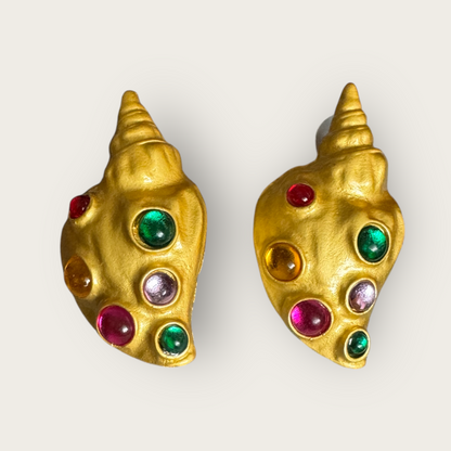 Vintage Runway-Inspired Gold-Tone Shell Statement Earrings – Multicolor Lucite Cabochons