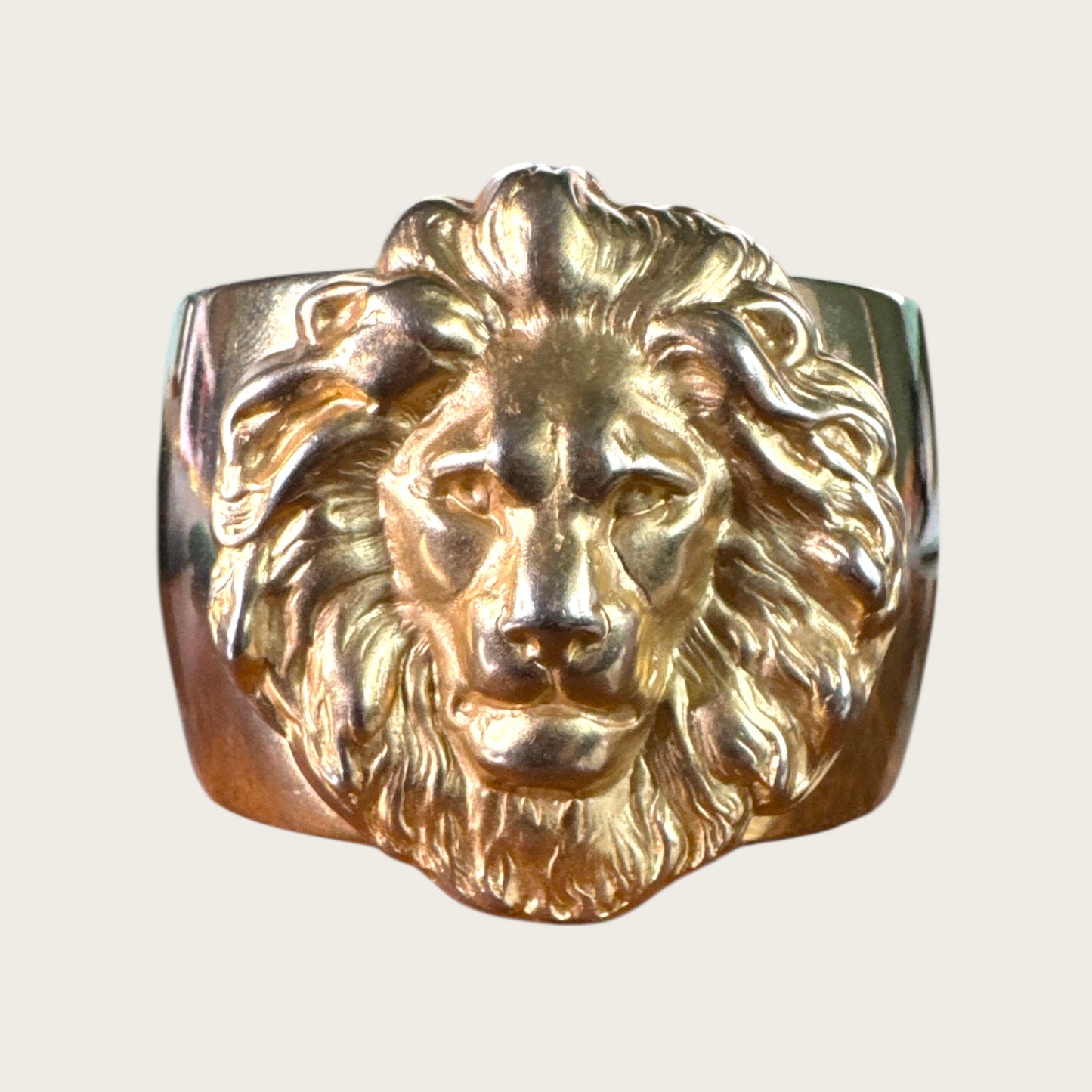 Bold Vintage Gold-Tone Lion Head Cuff Bracelet – Regal Statement Piece