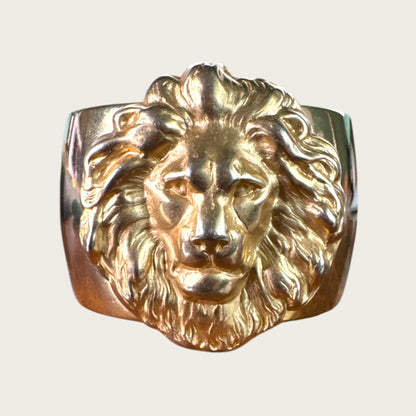 Bold Vintage Gold-Tone Lion Head Cuff Bracelet – Regal Statement Piece