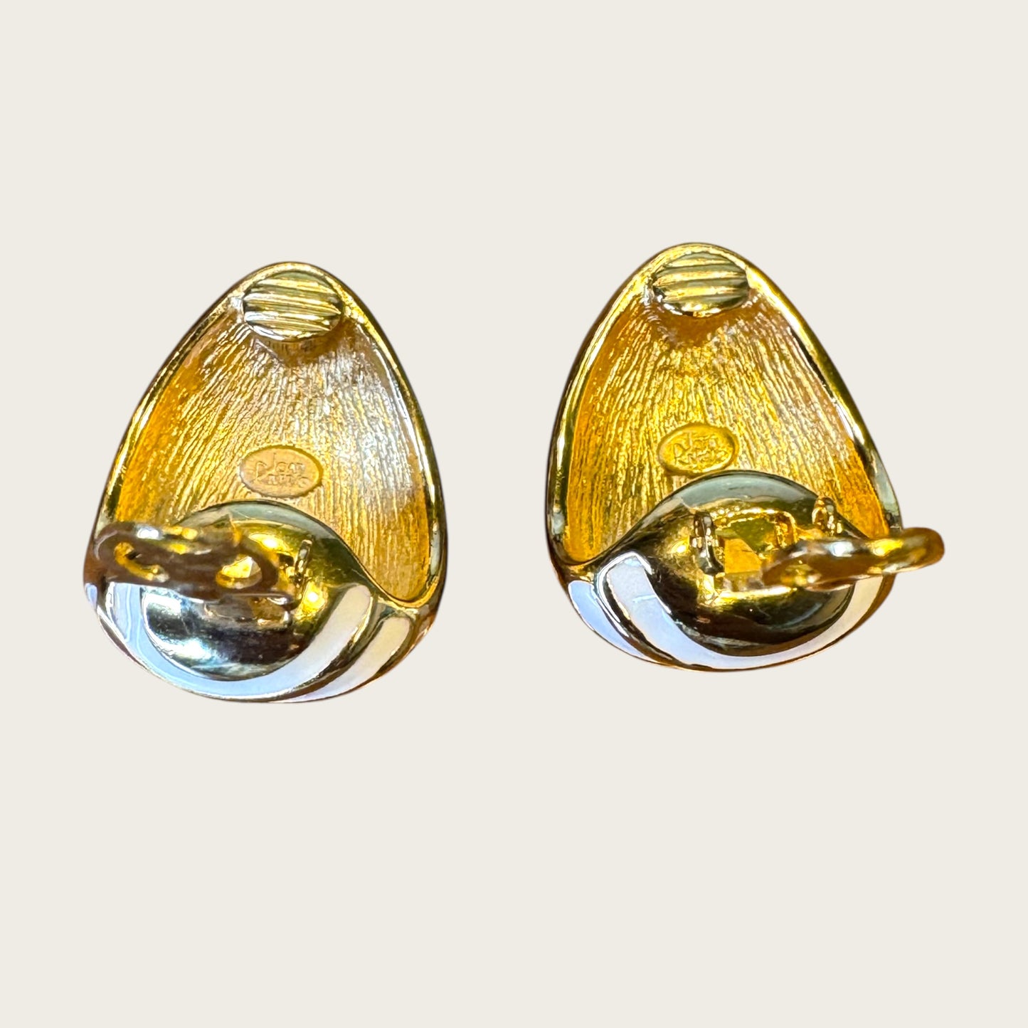 Joan Rivers Gold-Tone Zebra Stripe Clip-On Earrings – Cream & Taupe Enamel Statement Design | 1990s Vintage Couture