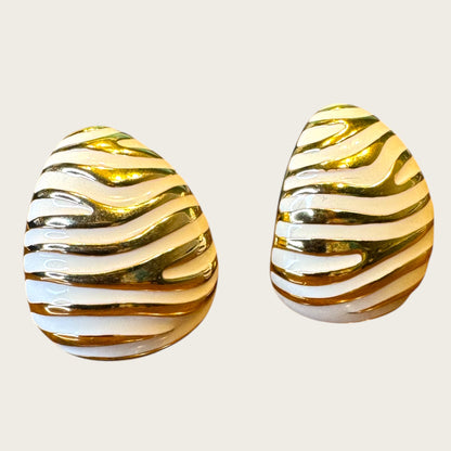 Joan Rivers Enamel “Zebra Stripe” Clip-On Earrings – Beige & Gold – Bold Sculptural Vintage Statement