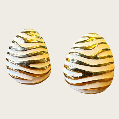 Joan Rivers Enamel “Zebra Stripe” Clip-On Earrings – Beige & Gold – Bold Sculptural Vintage Statement