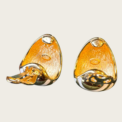 Joan Rivers Enamel “Zebra Stripe” Clip-On Earrings – Beige & Gold – Bold Sculptural Vintage Statement