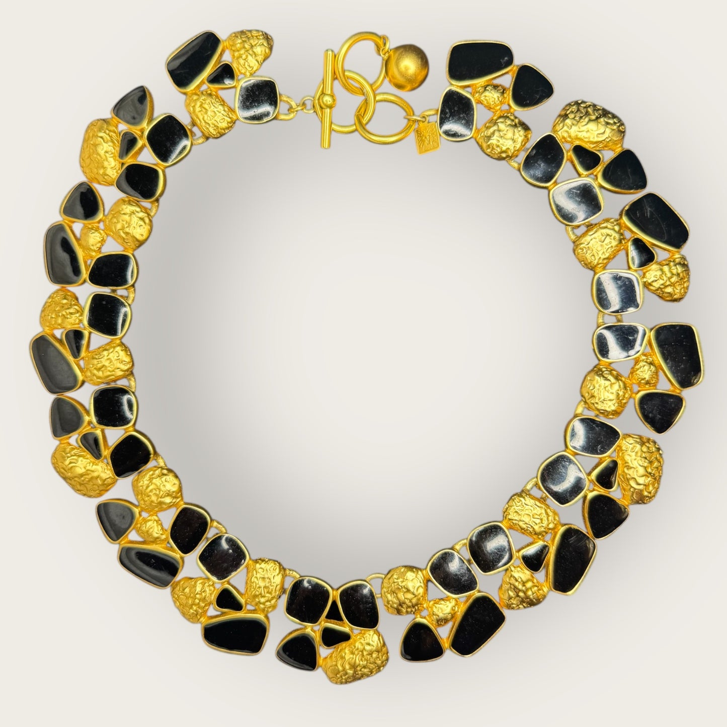 Vintage Anne Klein Black Enamel & Textured Gold Articulated Pebble-Link Collar Necklace – Runway Statement – 1990s