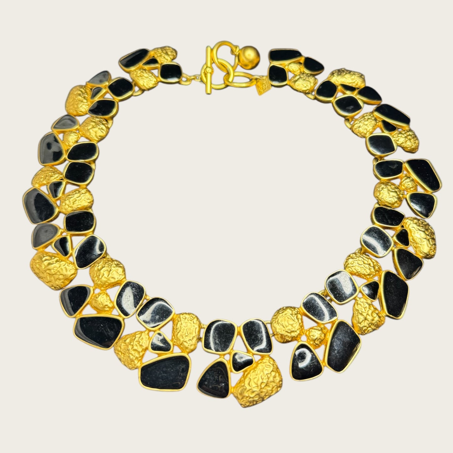 Vintage Anne Klein Black Enamel & Textured Gold Articulated Pebble-Link Collar Necklace – Runway Statement – 1990s