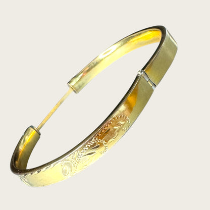 Vintage 14KT Gold-Filled Engraved Hinged Bangle Bracelet – Floral Scrollwork – 7 Inch