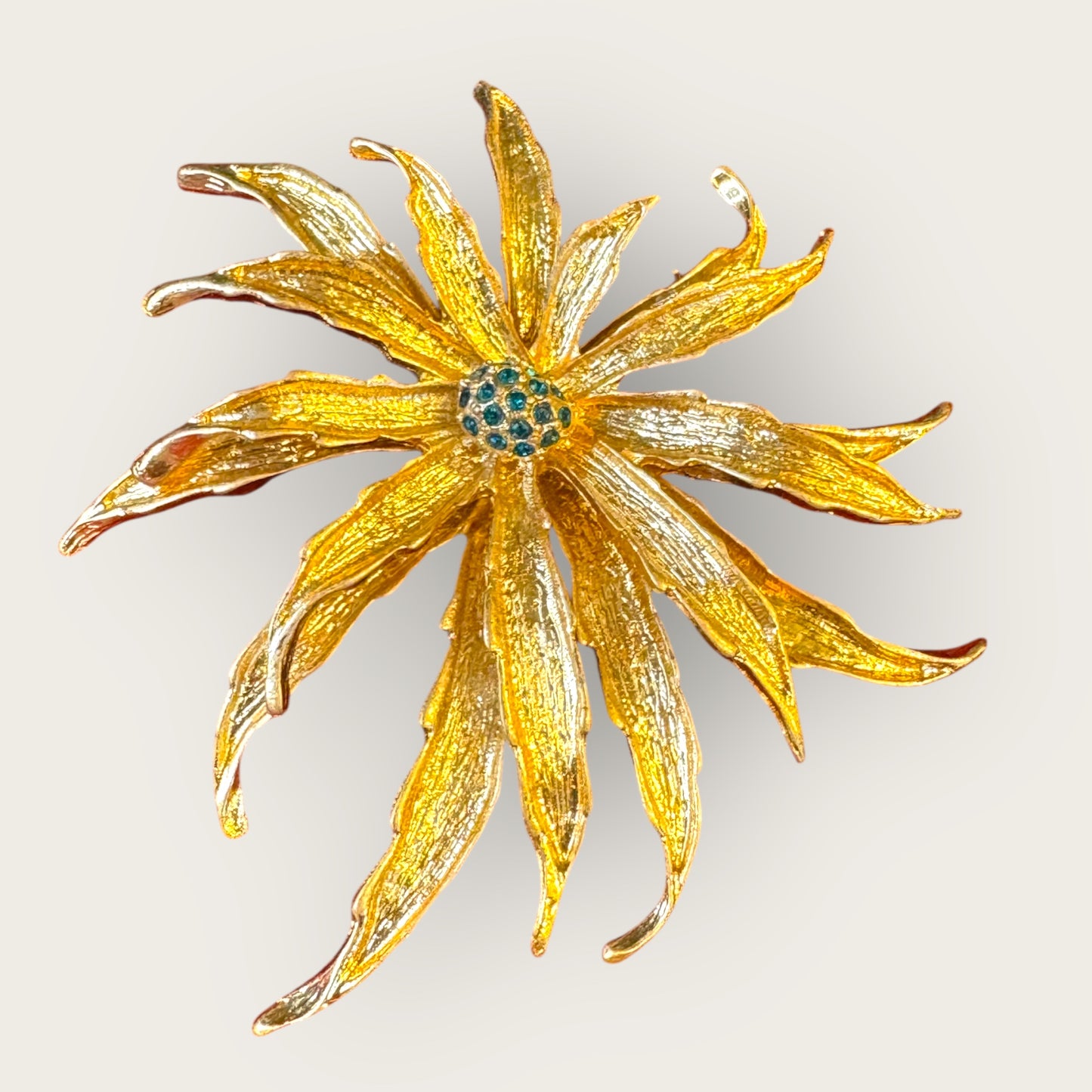 Vintage Signed HEIDIK9 Statement Floral Brooch & Pendant – Sculpted Gold Sunburst with Emerald Rhinestone Center