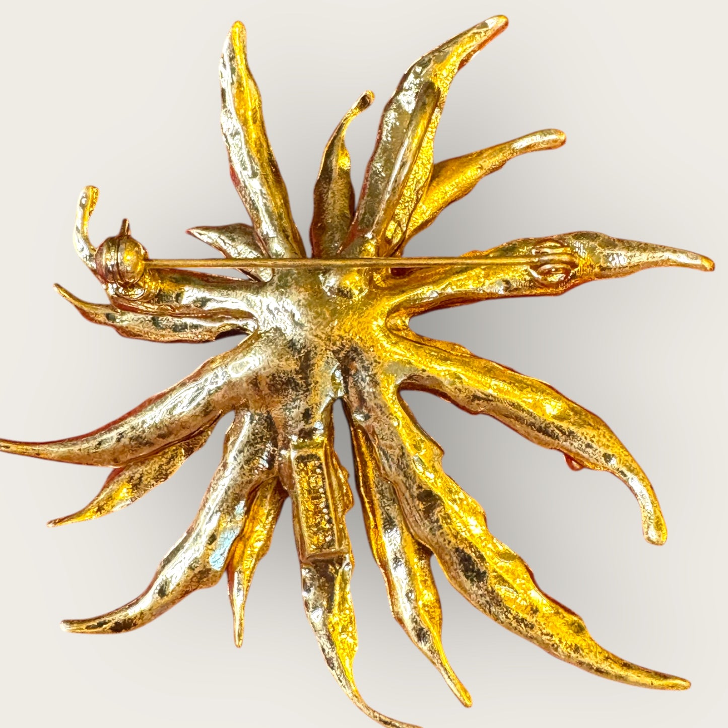 Vintage Signed HEIDIK9 Statement Floral Brooch & Pendant – Sculpted Gold Sunburst with Emerald Rhinestone Center