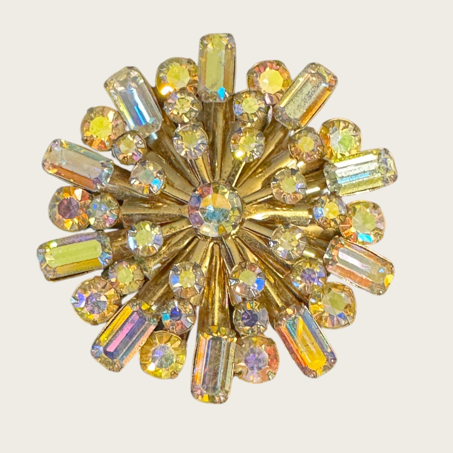 Vintage Aurora Borealis Starburst Brooch – Layered Radiance in Gold-Tone