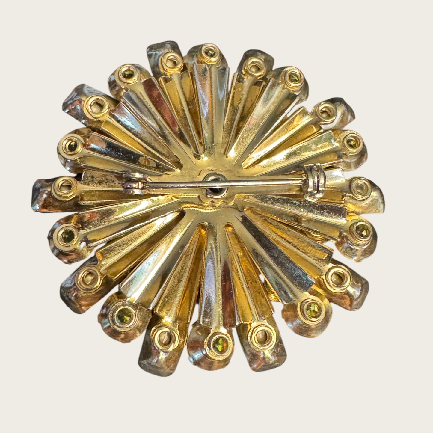 Vintage Aurora Borealis Starburst Brooch – Layered Radiance in Gold-Tone