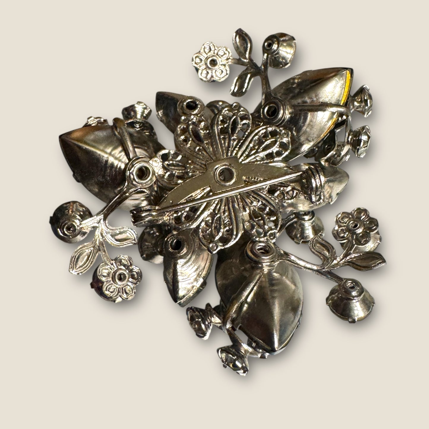 Mid-Century Smoky Lava Glass & Aurora Borealis Floral Spray Brooch – Silver-Tone Rhinestone Statement