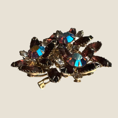 Mid-Century Amethyst Aurora Borealis Starburst Spray Brooch – Radiant Gold-Tone Burst