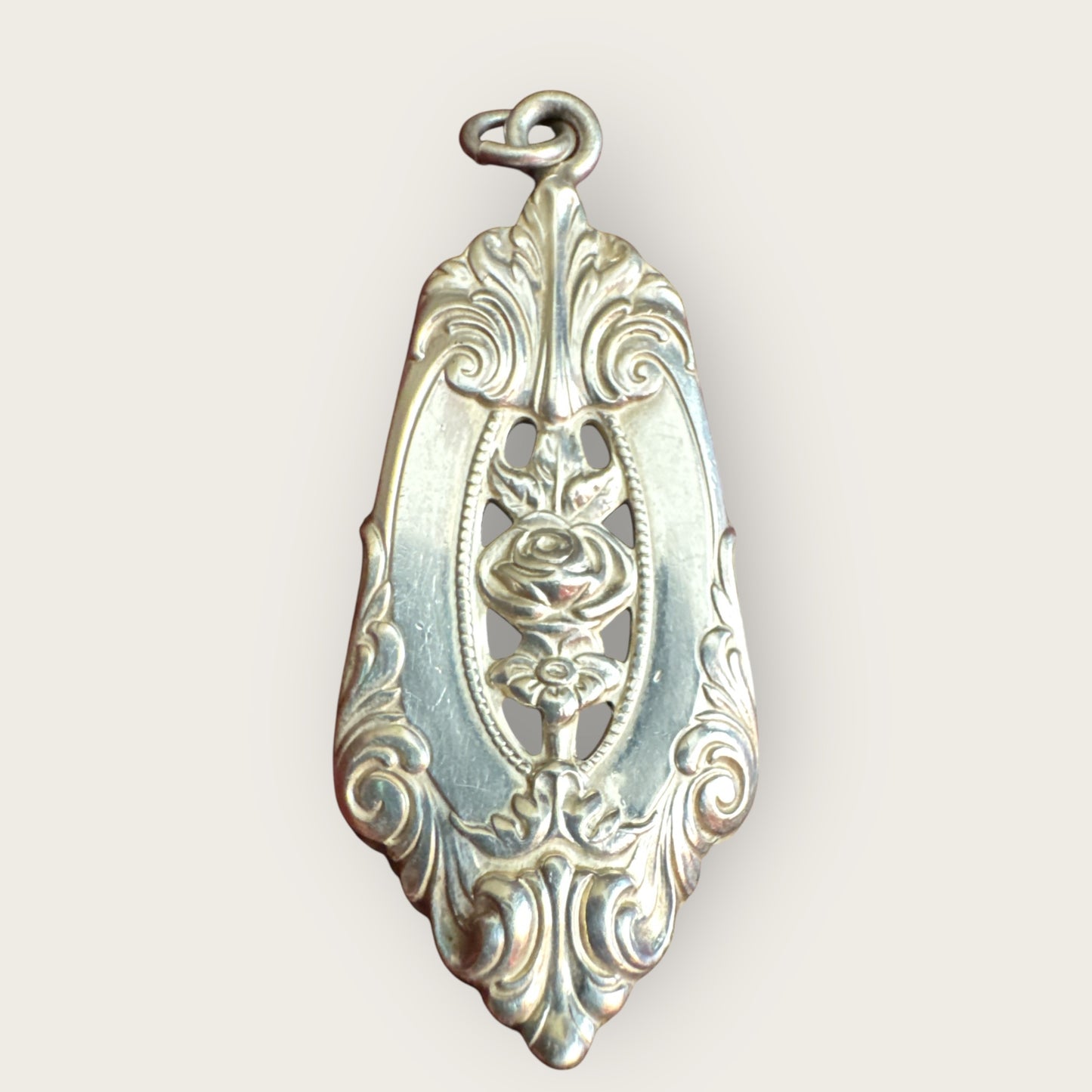 Art Nouveau Sterling Rose & Acanthus Pierced Pendant – Antique Watson & Newell Sterling (c.1900–1915)