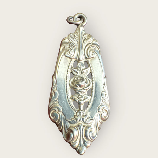 Art Nouveau Sterling Rose & Acanthus Pierced Pendant – Antique Watson & Newell Sterling (c.1900–1915)