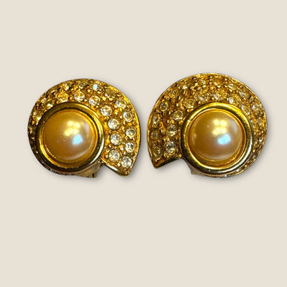 Vintage Monet Pearl & Crystal Pavé Clip-On Earrings – 1980s Gold-Tone Spiral Luxe