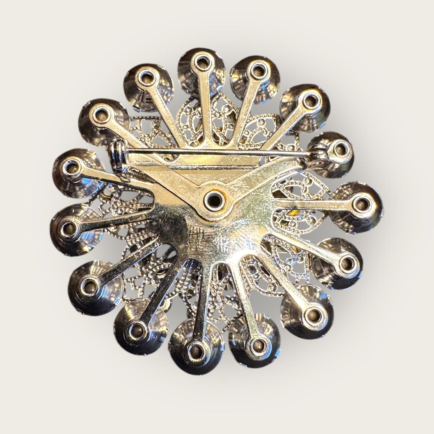 Vintage Domed Clear Rhinestone Burst Brooch – Silver-Tone Filigree | Brilliant Mid-Century Sparkle