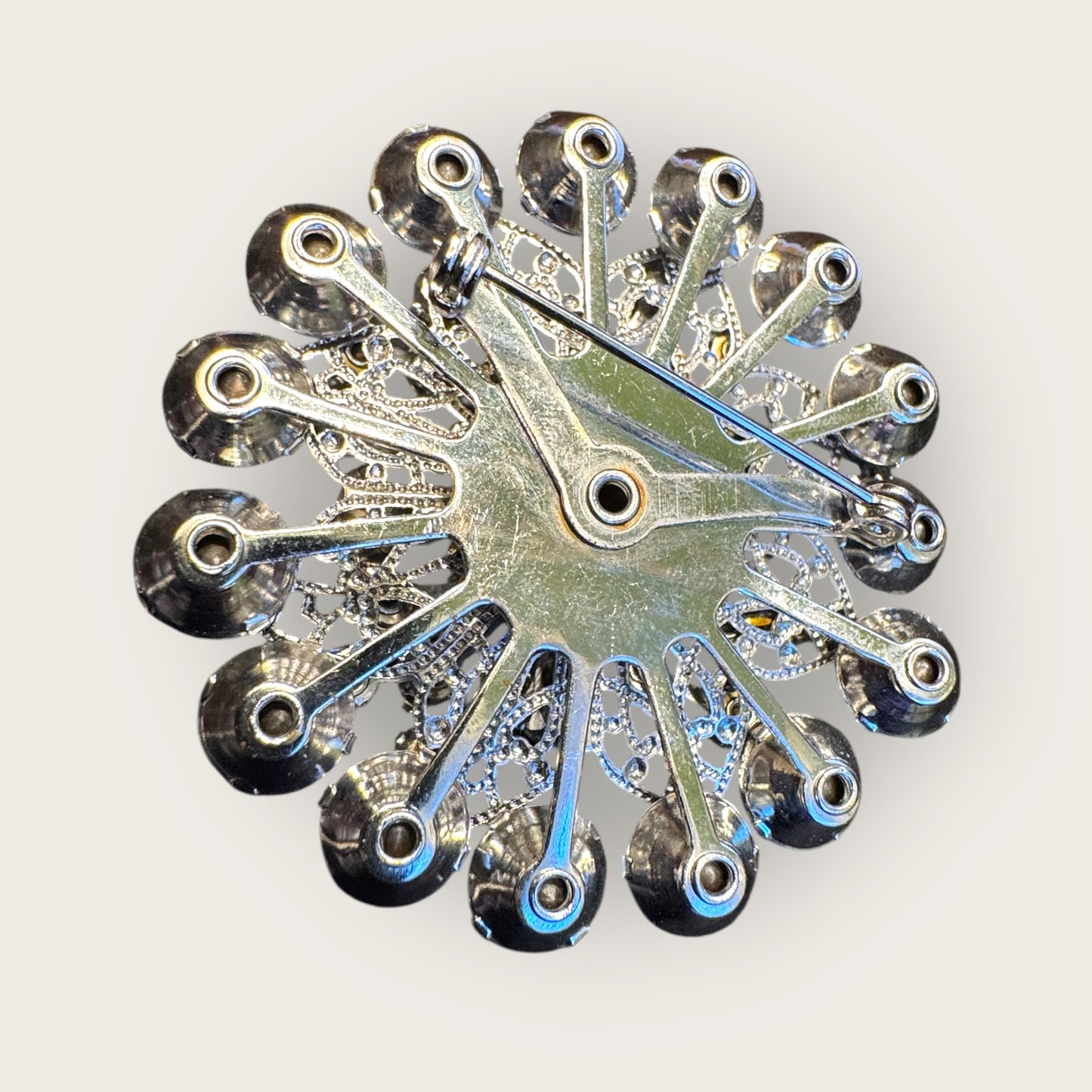 Vintage Domed Clear Rhinestone Burst Brooch – Silver-Tone Filigree | Brilliant Mid-Century Sparkle