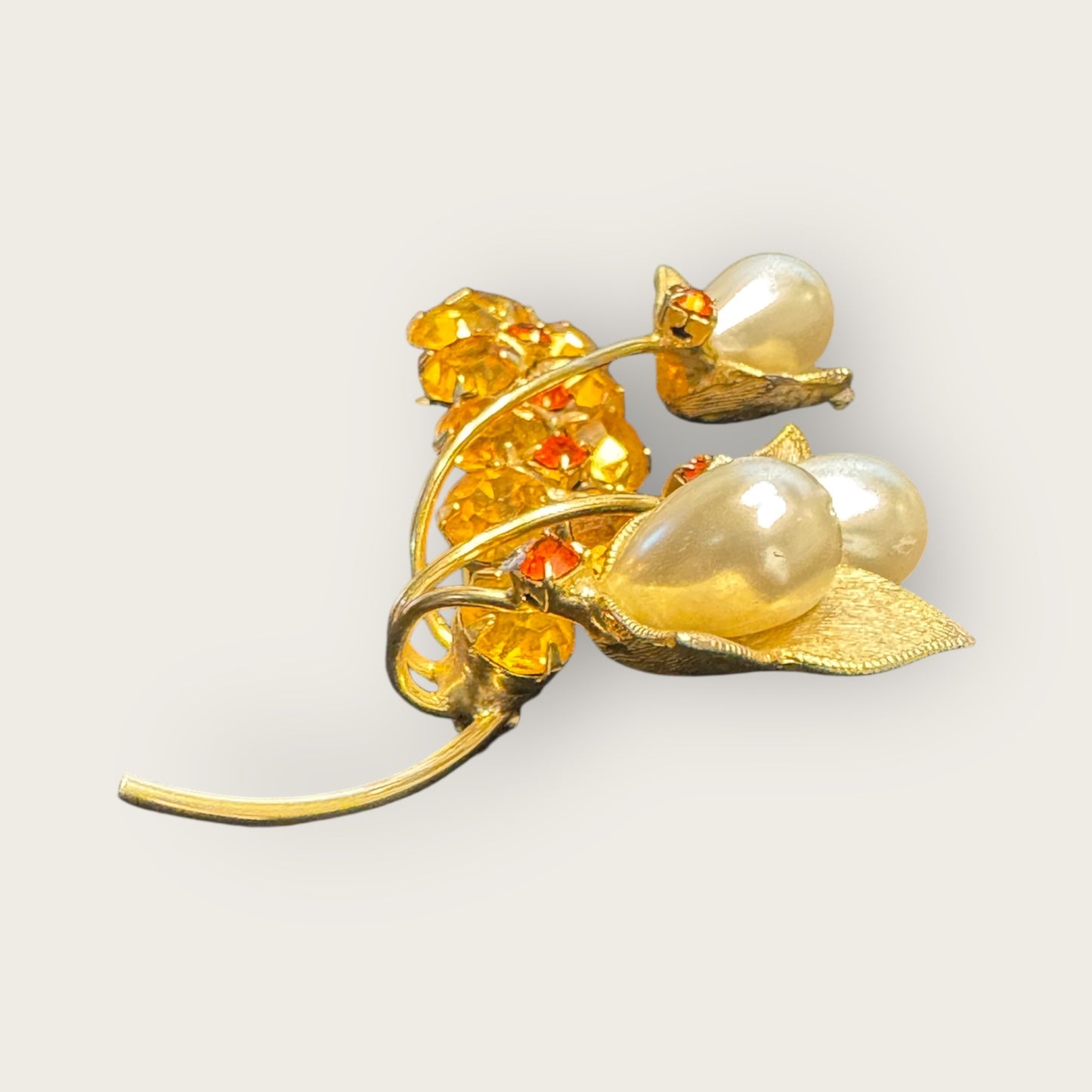 Vintage Gold-Tone Lily Spray Brooch – Faux Pearls & Topaz Rhinestones