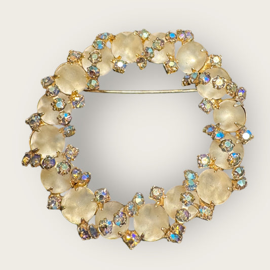 Vintage Frosted Cabochon & Aurora Borealis Wreath Brooch – Gold-Tone, Mid-Century Glamour