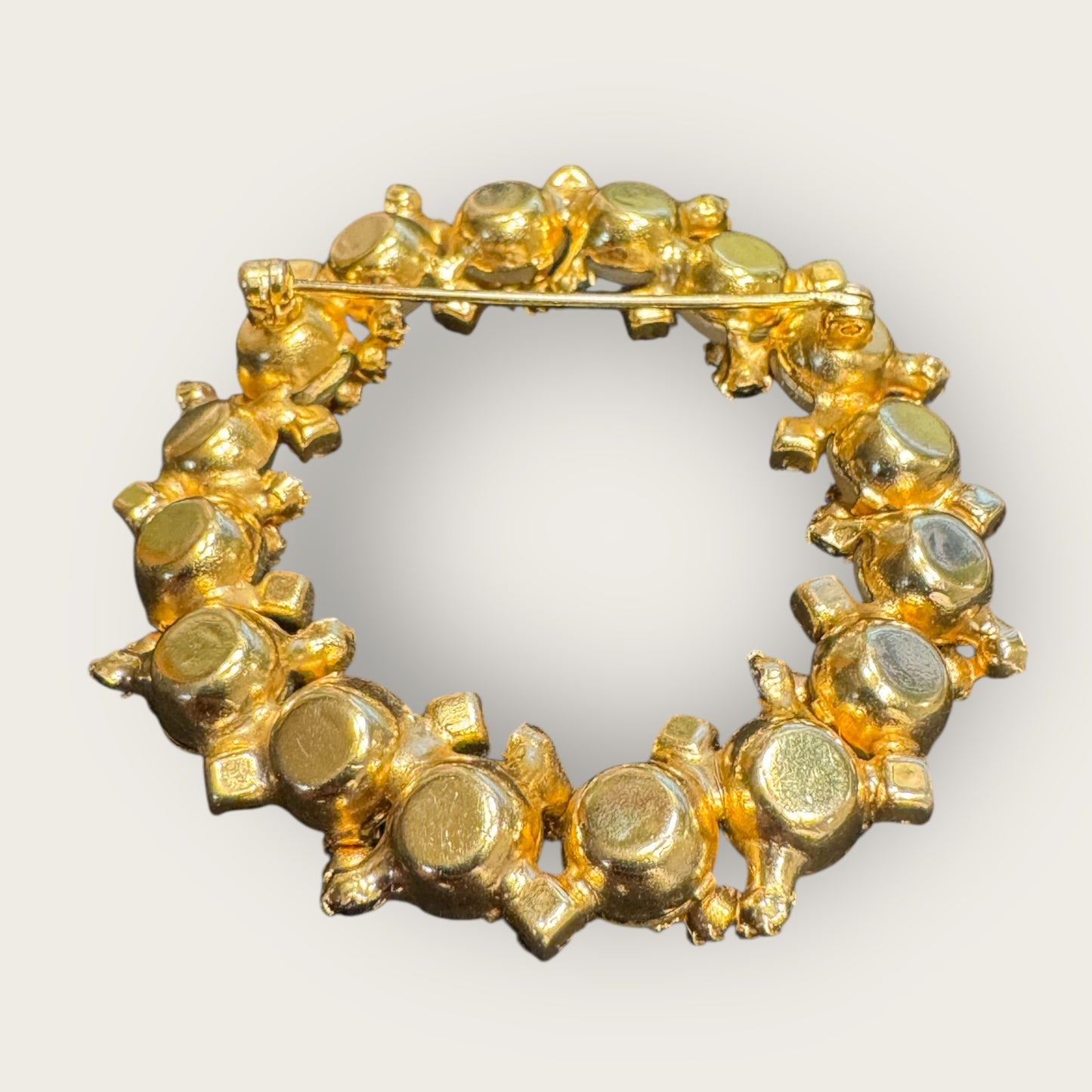 Vintage Frosted Cabochon & Aurora Borealis Wreath Brooch – Gold-Tone, Mid-Century Glamour