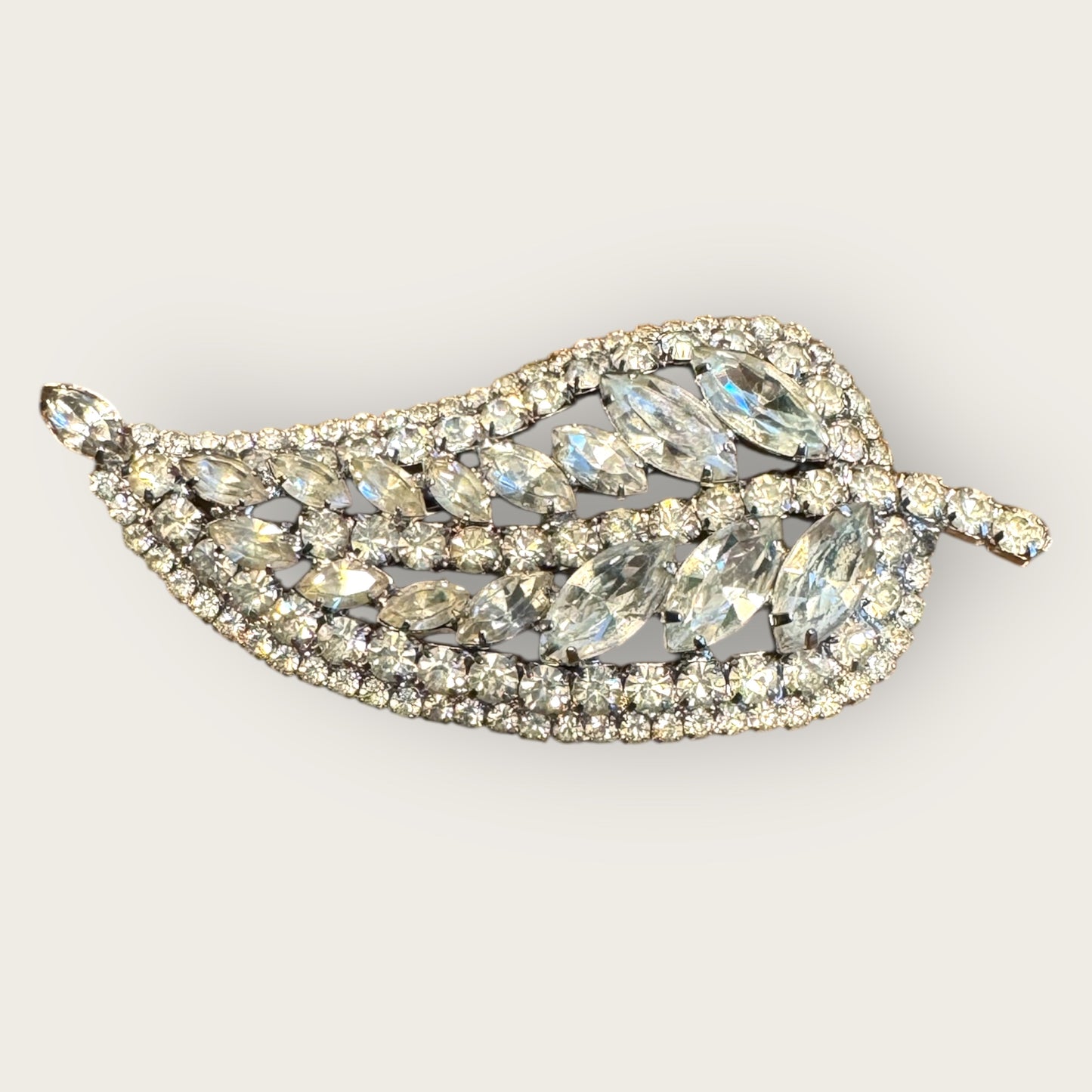 Vintage Clear Rhinestone Paisley–Pear Leaf Brooch – Dramatic Mid-Century Silvertone Statement Pin with Marquis & Round Stones