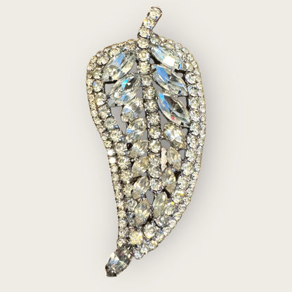 Vintage Clear Rhinestone Paisley–Pear Leaf Brooch – Dramatic Mid-Century Silvertone Statement Pin with Marquis & Round Stones